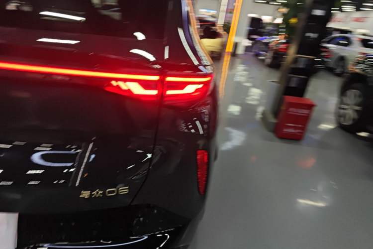 Used Volkswagen ID.UNYX 2025 Pro model
