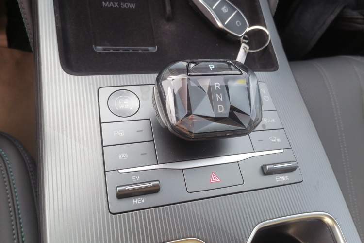 Used BYD Song L DM-i 2025 Intelligent Driving Version 160 km Beyond-Range Type
