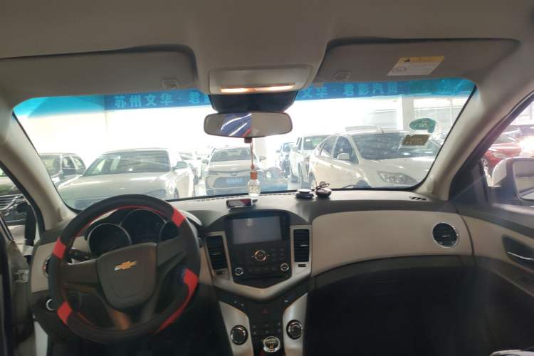 Used Chevrolet Cruze 2015 1.5L Classic SL MT
