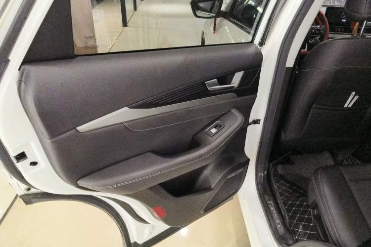 Used Jetour X70S 2023 1.5T DCT Glory Edition 7-Seater
