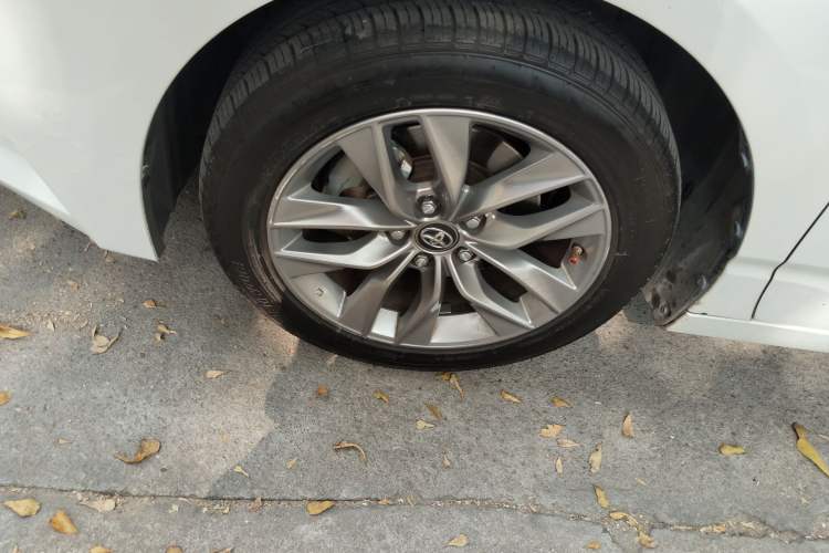 Used Toyota Avalon 2019 2.0L Ambition Edition China VI