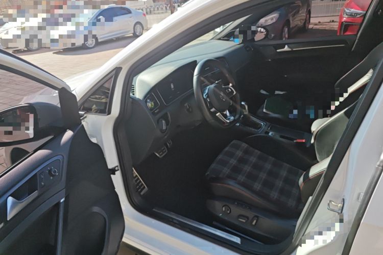 Used Volkswagen Golf GTI 2018 2.0 TSI GTI
