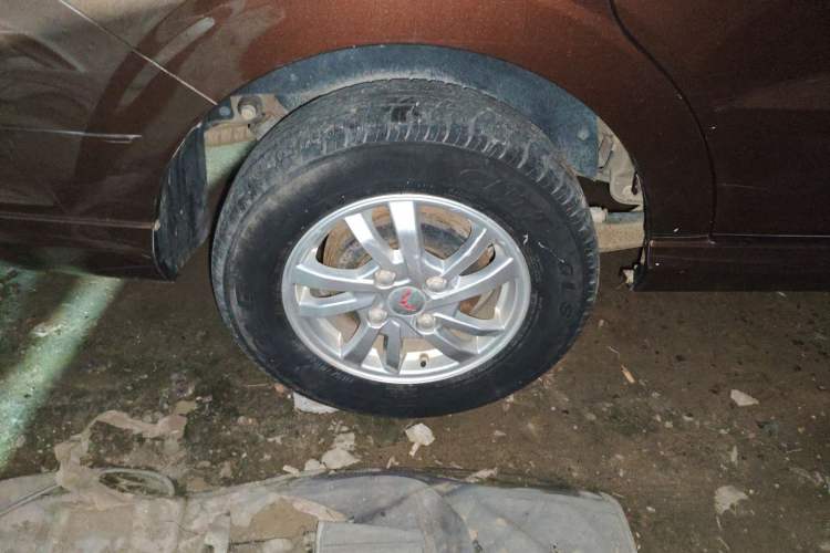 Used Wuling Hongguang 2019 1.5L S Standard Version China VI LAR
