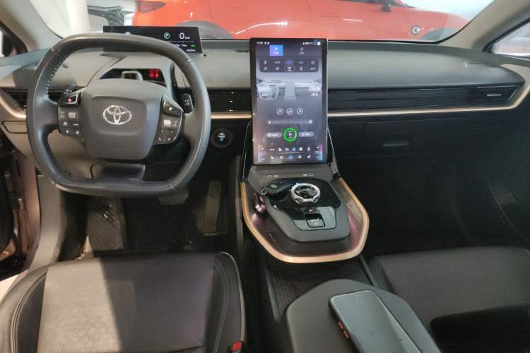 Used Toyota bZ3 2023 616 km Long-Range Premium
