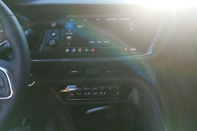 Used Buick Envision 2021 Encore Plus 652T Five-Seat Luxury Model
