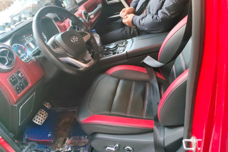 Used BAIC Off-Road BJ40 2019 2.3T Automatic Four-Wheel Drive Shengshi Huazhang Edition China VI Emission Standard
