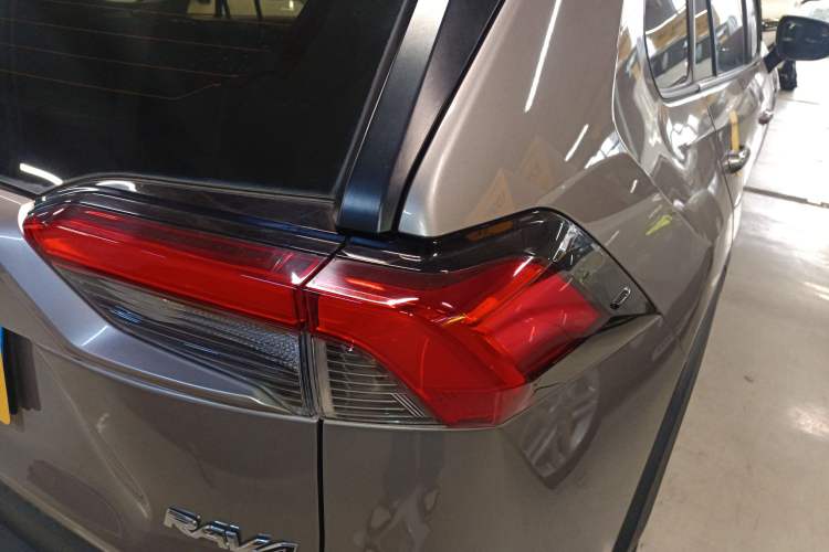 Used Toyota RAV4 2020 2.0L CVT Two-Wheel Drive Fashion Edition
