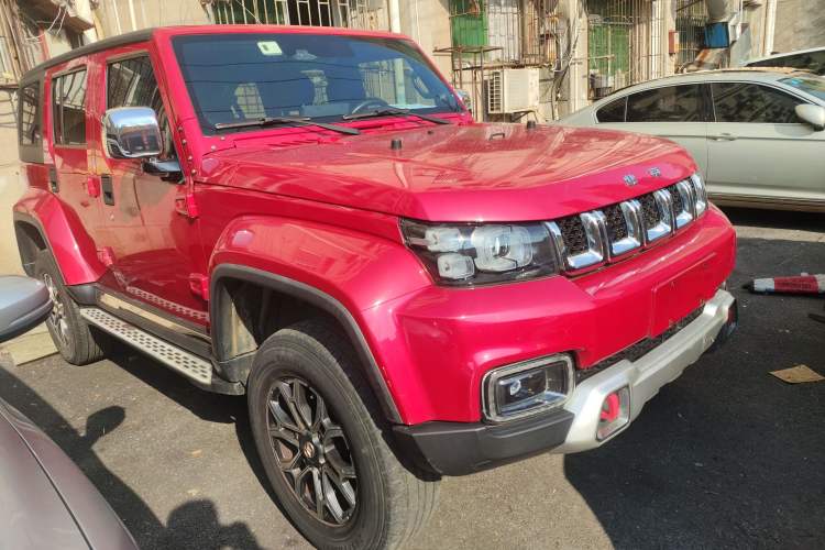 Used  BJ40 2019 Updated Version 2.0T Automatic All-Wheel Drive Urban Hunter Edition Premium China V Emission Standard

