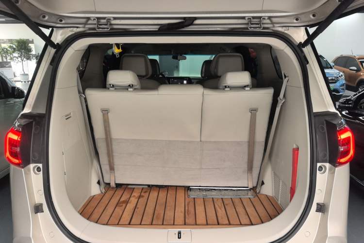 Used Buick GL8 2020 ES Land Cruiser 653T Comfort Edition
