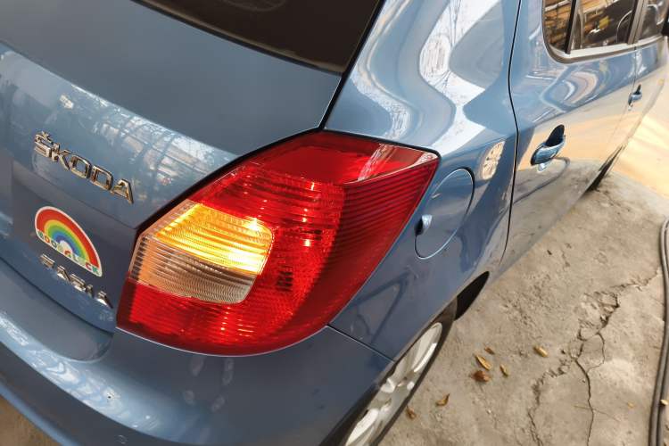 Used Skoda Fabia 2014 1.4L Automatic Crystal Edition
