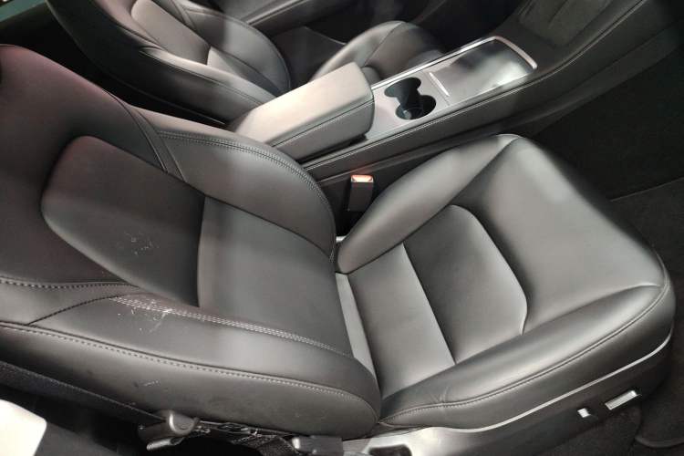 Used Tesla Model Y 2023 Rear-Wheel-Drive Version