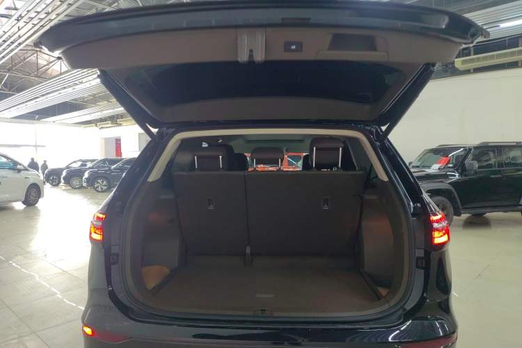 Used Volkswagen Viloran 2024 380TSI Luxury Edition
