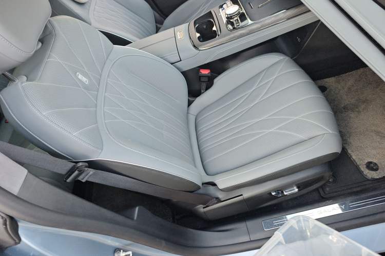 Used  E8 2025 575 km Exploration Intelligent Driving Edition
