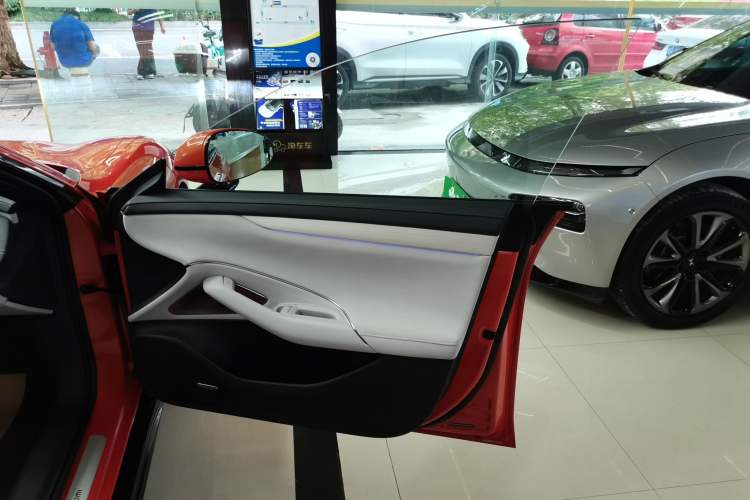 Used  SU7 2024 Four-Wheel Drive Ultra-Long Range Advanced Intelligent Driving Max Edition
