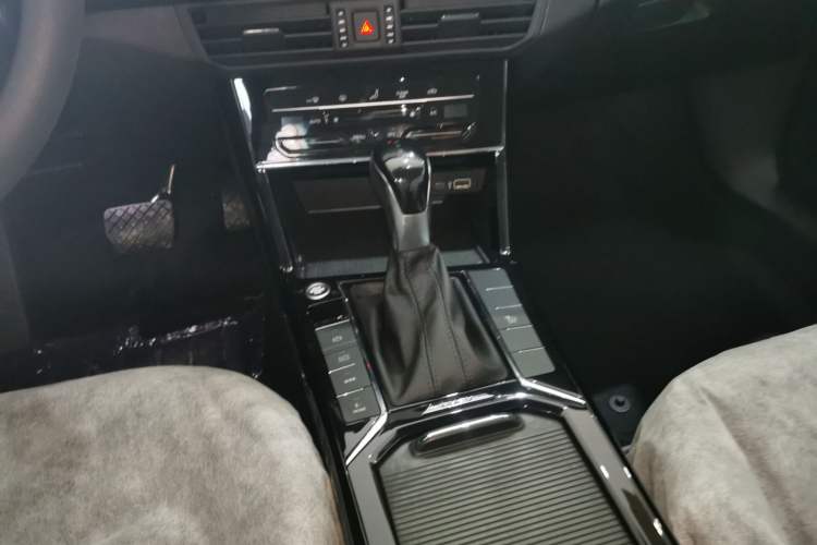 Used Volkswagen Passat New Energy 2025 430 PHEV Hybrid Business Edition
