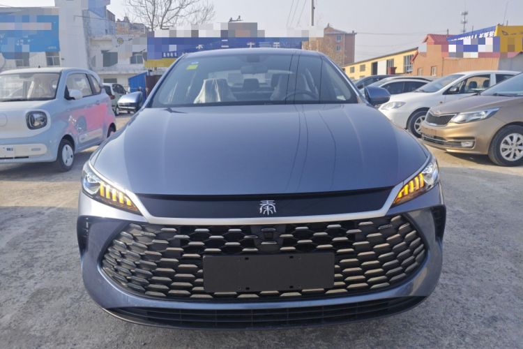 Used BYD Qin PLUS 2025 DM-i Smart Drive 55KM Leading Model
