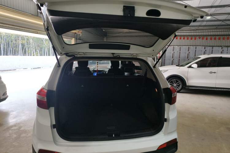 Used Hyundai ix25 2015 1.6L Automatic Two-Wheel Drive Smart GLS Trim
