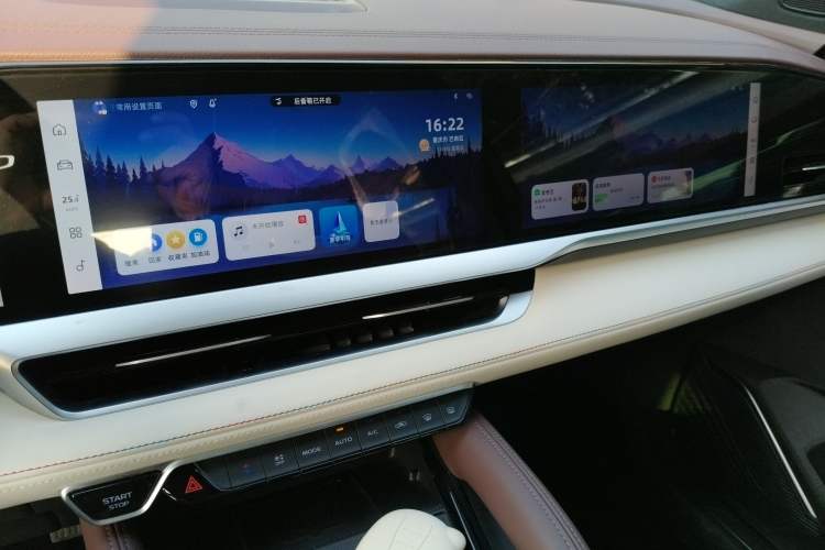 Used Geely Auto Monjaro L 2024 2.0TD High-Power Automatic Two-Wheel Drive Yunqi Version
