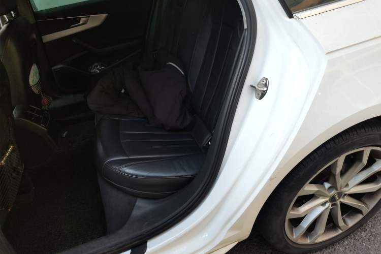 Used Audi A4L 2018 30th Anniversary Edition 40 TFSI Fashion Model