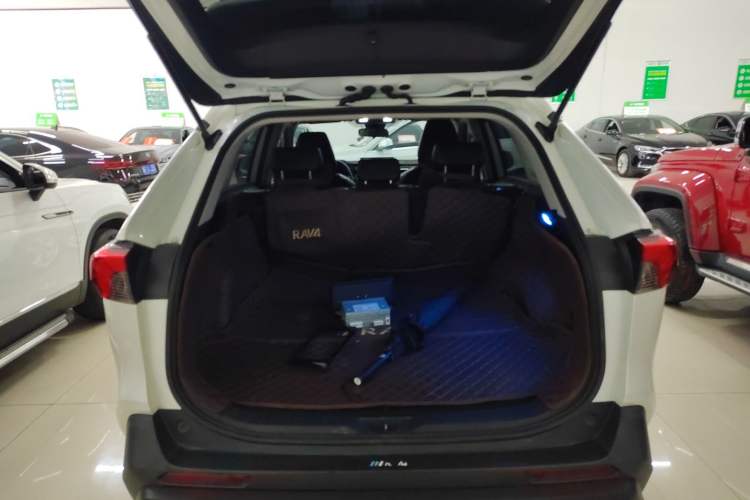 Used Toyota RAV4 2020 2.0L CVT Two-Wheel Drive Urban Edition