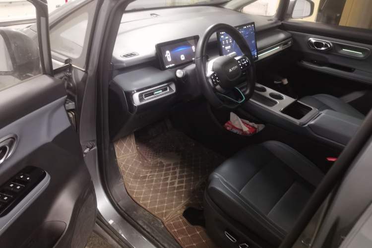 Used AION Y 2023 Plus 510 Smart Edition
