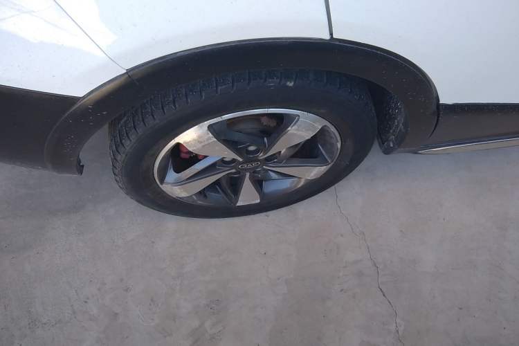 Used  Refine S3 2017 1.6L CVT Luxury Smart Model
