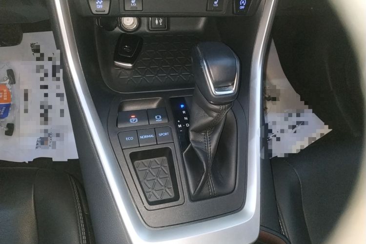 Used Toyota RAV4 2021 2.0L CVT Two-Wheel Drive Fashion PLUS Edition