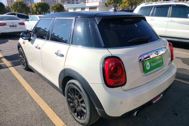 Used  MINI 2016 1.5T COOPER Five-Door Edition
