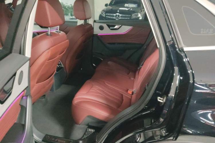 Used Hongqi HS5 2025 2.0T All-Wheel-Drive Flagship Pro Edition
