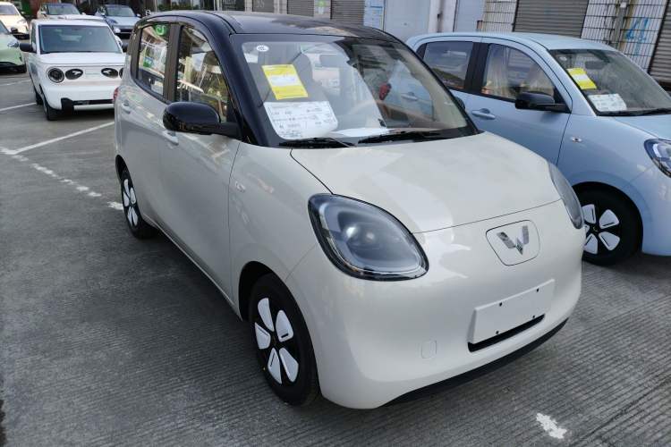 Used Wuling Hongguang MINIEV 2025 Four-Door Version Zhenxiang+ Edition
