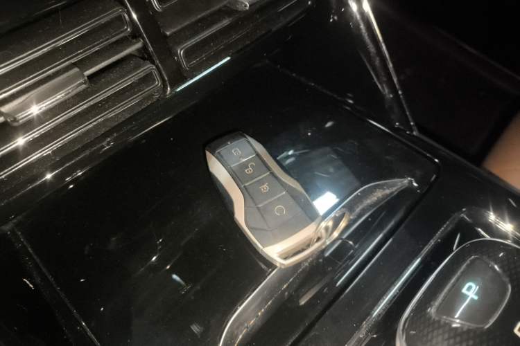 Used BYD Tang New Energy 2021 EV Long-Range Luxury Model