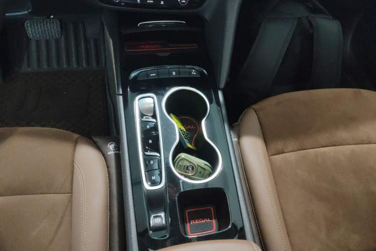 Used Buick Regal 2020 552T Luxury Version
