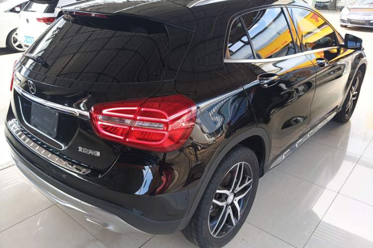 Used Mercedes-Benz GLA 2015 GLA 200 Fashion Model