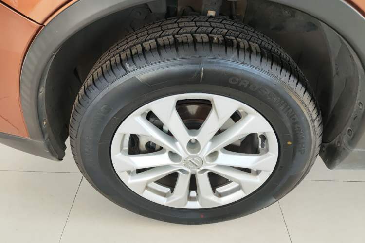 Used Nissan X-Trail 2015 2.0L CVT Comfort MAX Edition 2WD
