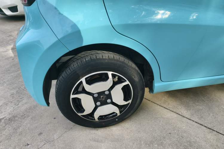 Used SOL E10X 2021 302 km Range Luxury Version 30.2 kWh