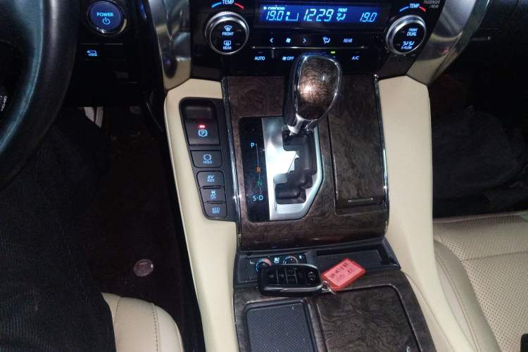 Used Toyota Alphard 2021 Dual-Engine 2.5L Prestige Edition