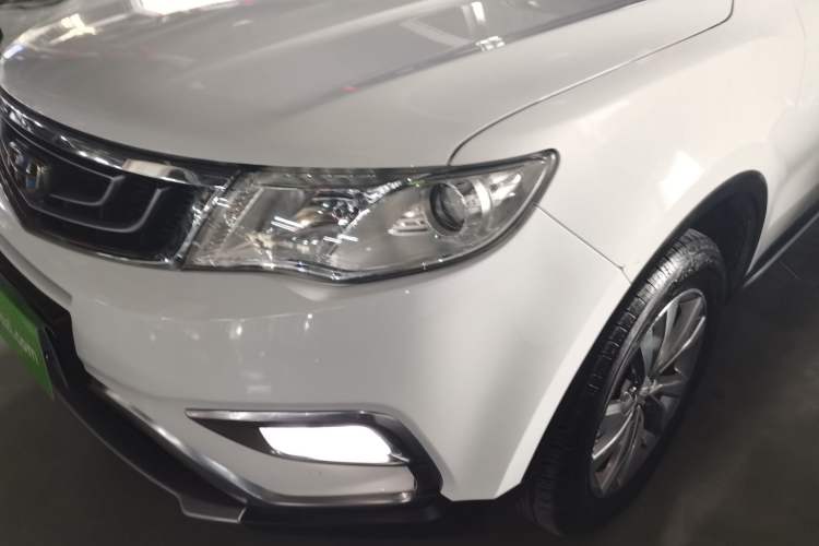 Used Geely Auto Emgrand X7 Sport 2016 2.0L Manual Smart Connect Version