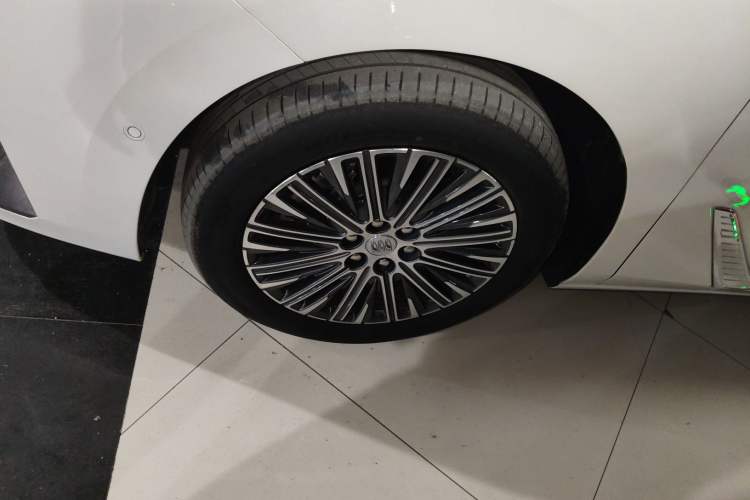 Used Buick GL8 New Energy 2024 Lu Zun Luxury Edition 6-Seater
