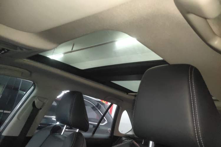 Used Toyota Wildlander 2023 Dual-Motor 2.5L E-CVT Four-Wheel Drive Prestige Edition