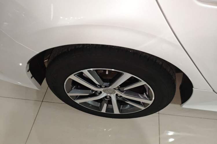 Used Honda Civic 2023 240TURBO CVT Dynamic · Center Stage Special Edition