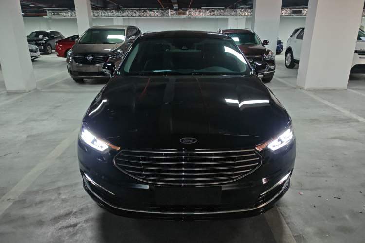 Used Ford Taurus 2019 EcoBoost 245 Premium Edition
