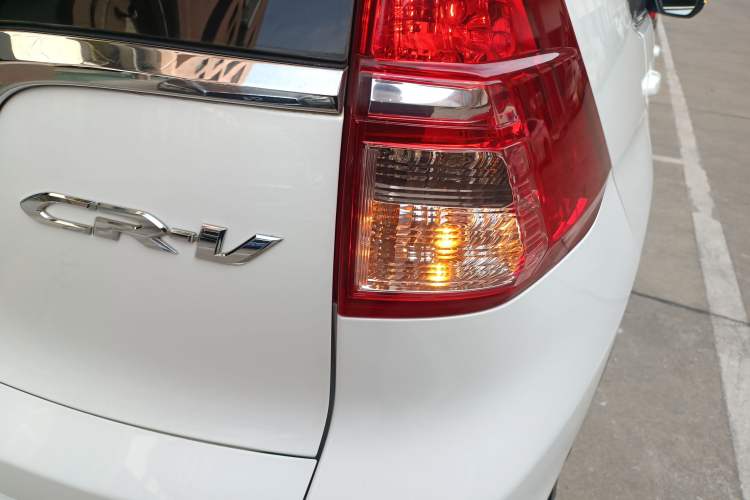 Used Honda CR-V 2016 2.0L two-wheel drive Urban Edition
