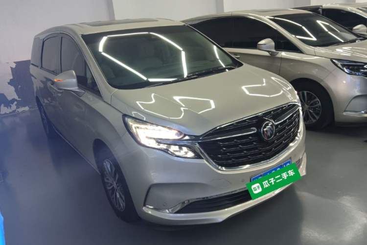 Used Buick GL8 2022 ES Landtrek 653T Luxury Edition