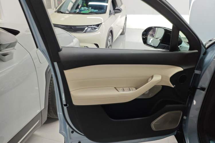 Used Nio ES6 2025 75 kWh
