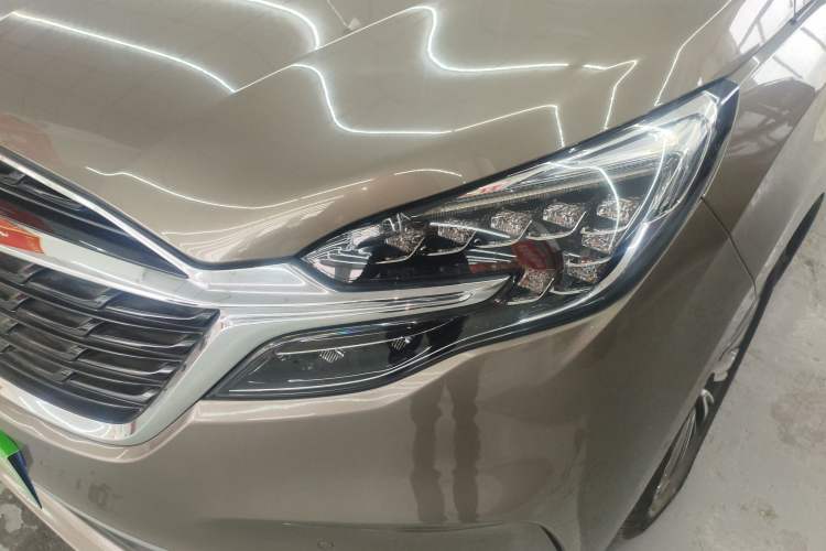 Used Buick GL8 2021 ES Landtrek 653T Luxury Model
