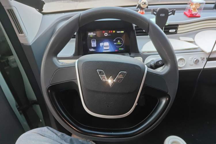 Used Wuling Hongguang MINIEV 2021 Macaron Premium Model – Lithium Iron Phosphate
