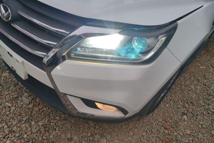 Used HYOSOW S6 2016 1.5T Manual Fashion Model
