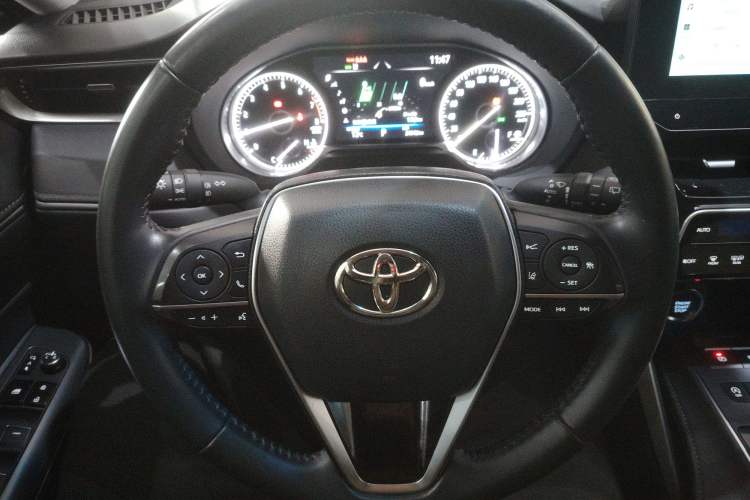 Used Toyota Venza 2023 2.0L CVT Two-Wheel Drive Luxury Edition
