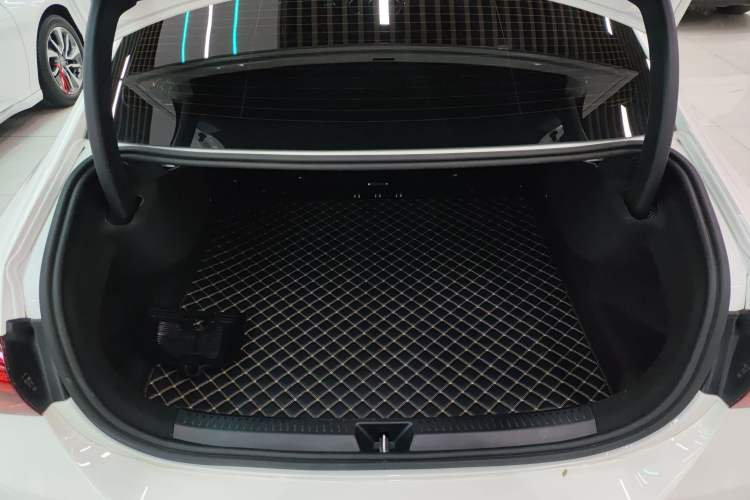 Used Mercedes-Benz A-Class 2024 A 200 L Fashion Model
