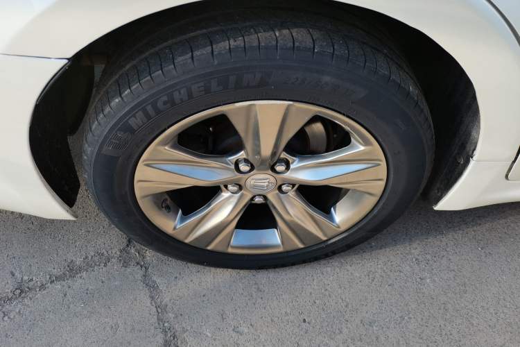 Used Toyota Crown 2015 2.0T Fashion Edition
